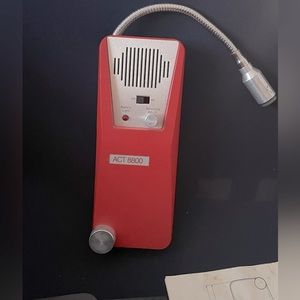 COPY - Snap-On ACT 8800 Combustible Gas Detector w/ Case and Manual